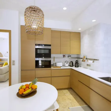 The Ideal Waterfront Vacation In Nyaraló Ajaccio
